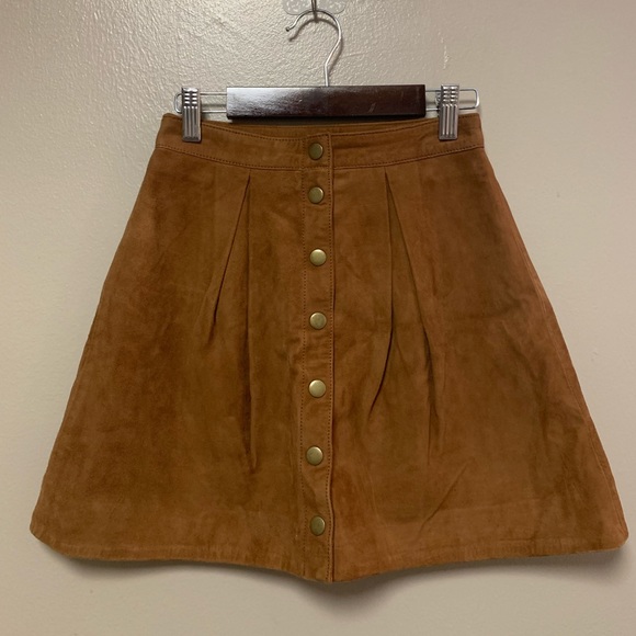 House of Harlow 1960 x REVOLVE Klara Suede Skirt - Picture 4 of 8